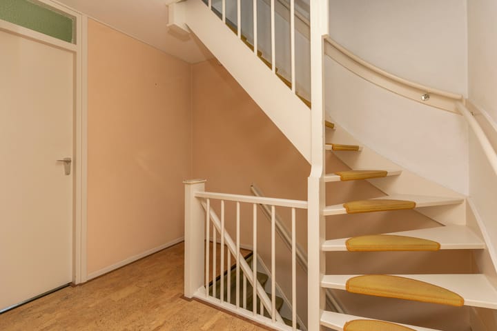 Foto 21 van van Ostadestraat 26