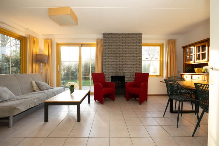 Photo 3 of Strandslag 136