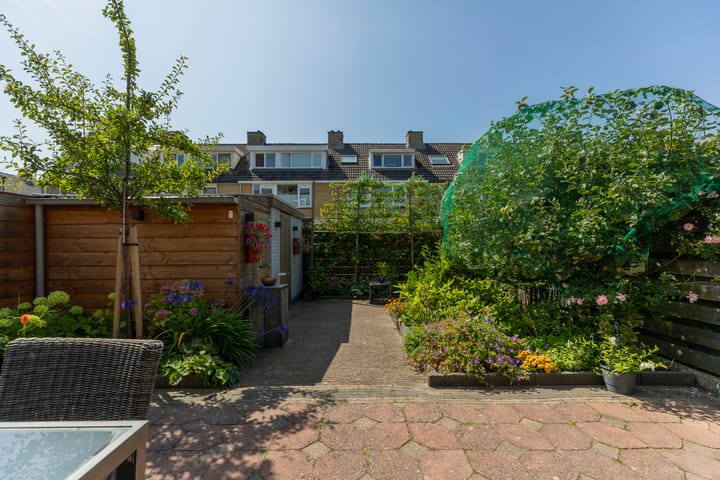 Foto 42 van van Ostadestraat 26