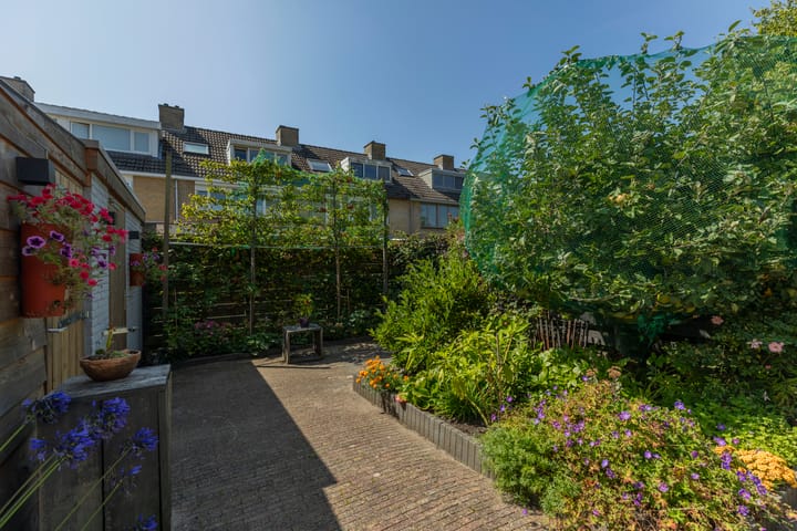 Foto 46 van van Ostadestraat 26