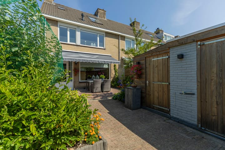 Foto 47 van van Ostadestraat 26