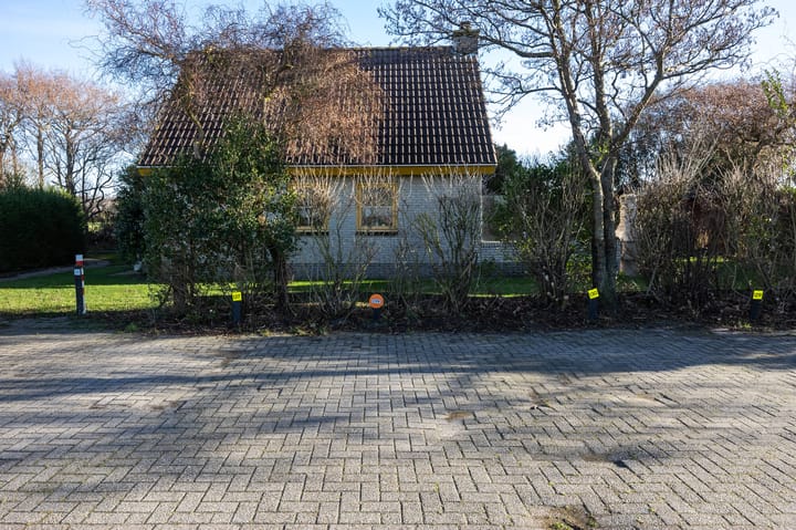 Photo 30 of Strandslag 136