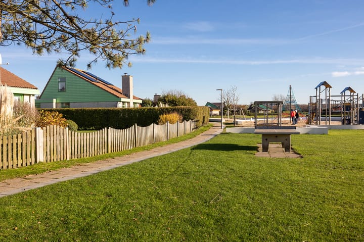 Photo 37 of Strandslag 136