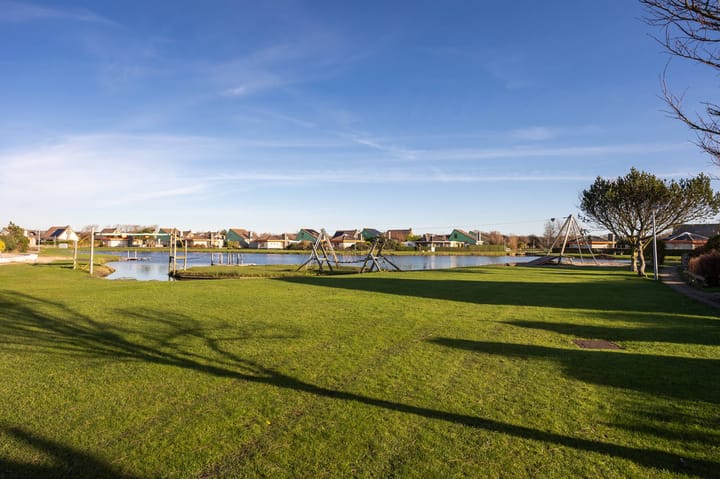 Photo 38 of Strandslag 136