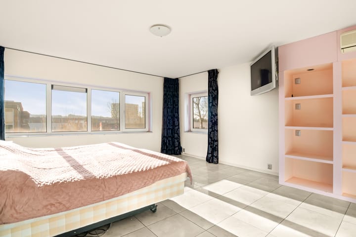 Foto 18 van Kochstraat 1