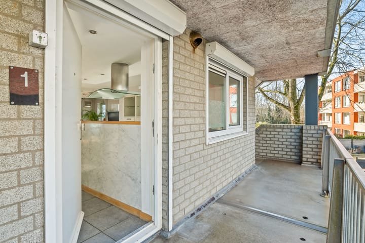 Foto 29 van Kochstraat 1