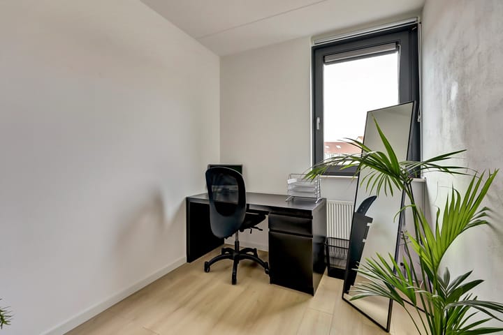 Photo 21 of Smidshamer 8