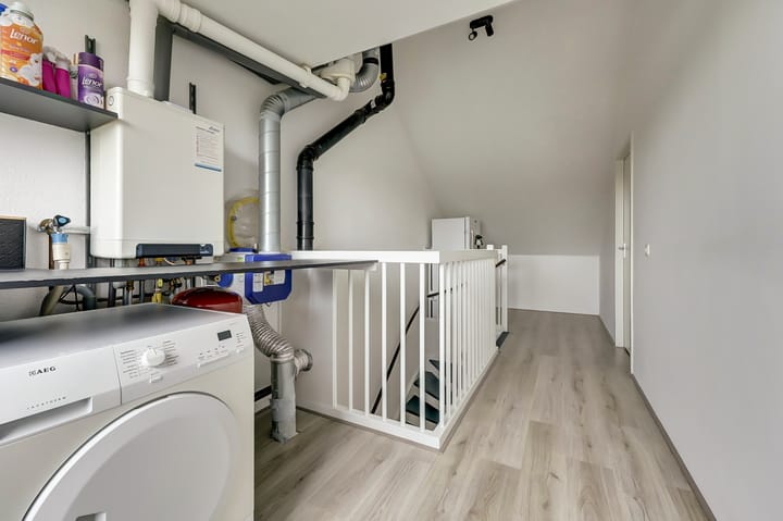 Photo 25 of Smidshamer 8