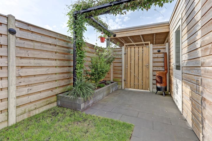 Photo 40 of Smidshamer 8