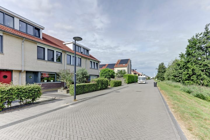 Photo 44 of Smidshamer 8