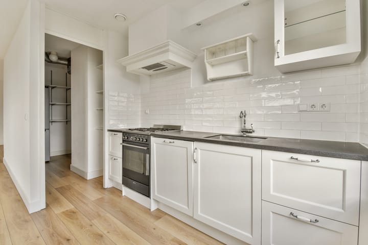 Photo 4 of Hermelijnvlinder 45