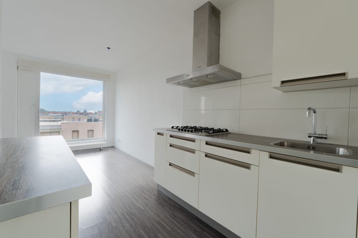 Foto 11 van Bouwe Landlaan 84