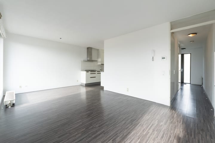 Foto 13 van Bouwe Landlaan 84