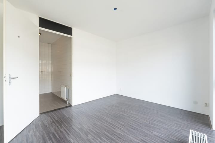 Foto 18 van Bouwe Landlaan 84