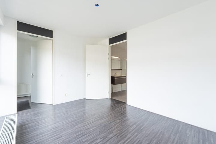 Foto 19 van Bouwe Landlaan 84