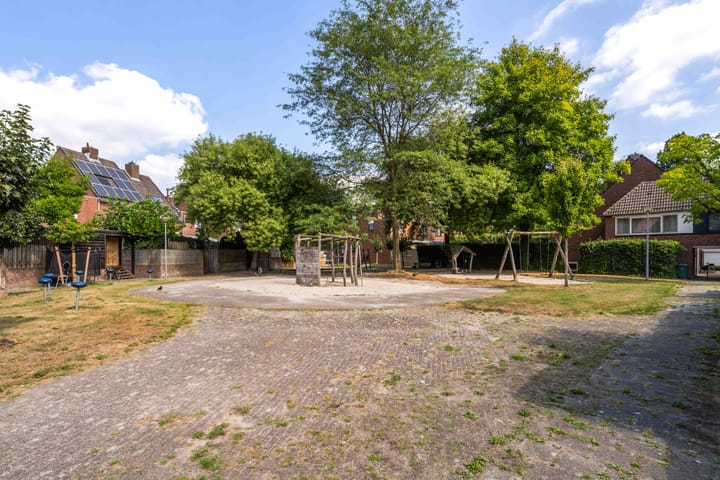 Foto 33 van Leukerhof 36