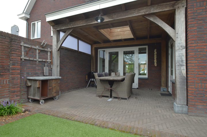 Photo 34 of Tamboer 10