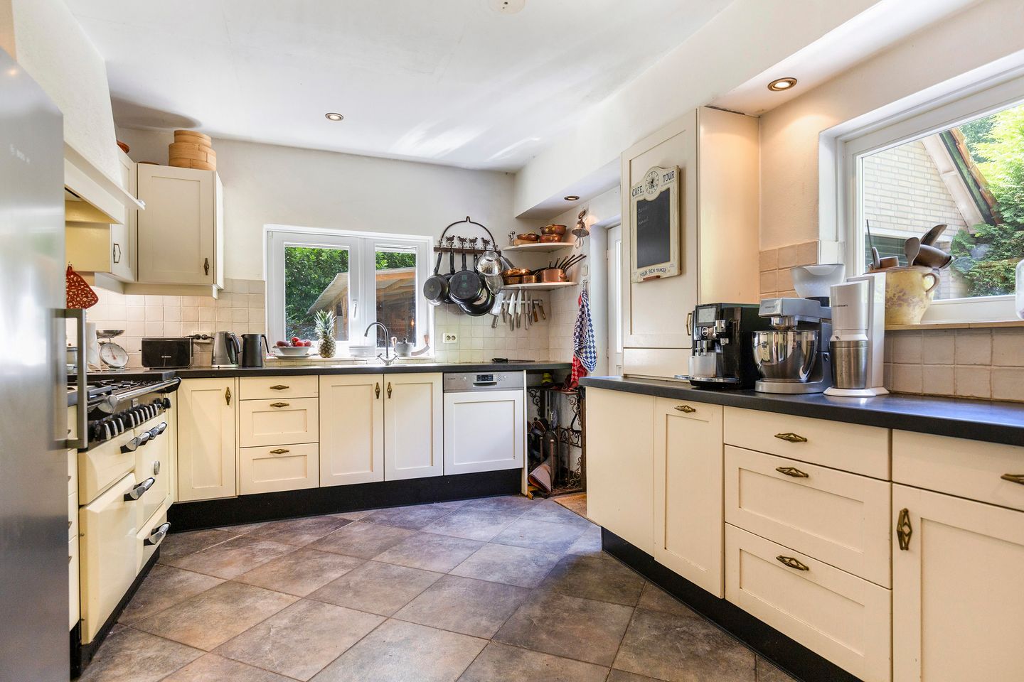 Foto 10 van Montanalaan 5