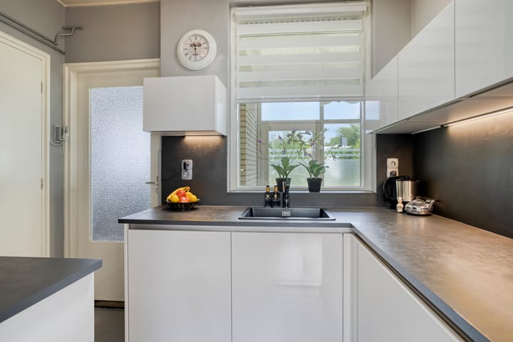 Foto 13 van Zuid Esmarkerrondweg 38