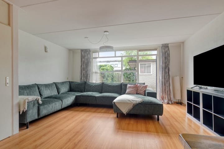 Foto 2 van Count Basiestraat 3