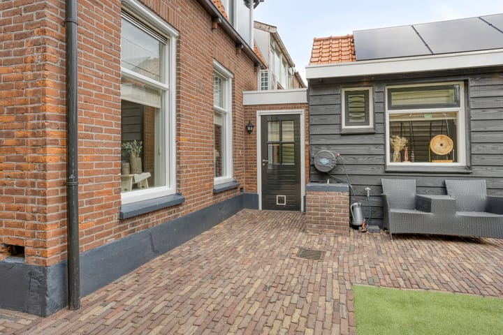 Photo 31 of Burgemeester Hagelaan 18