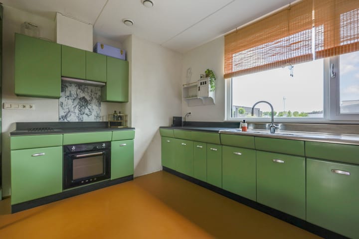 Foto 3 van Robert Stirlingstraat 15