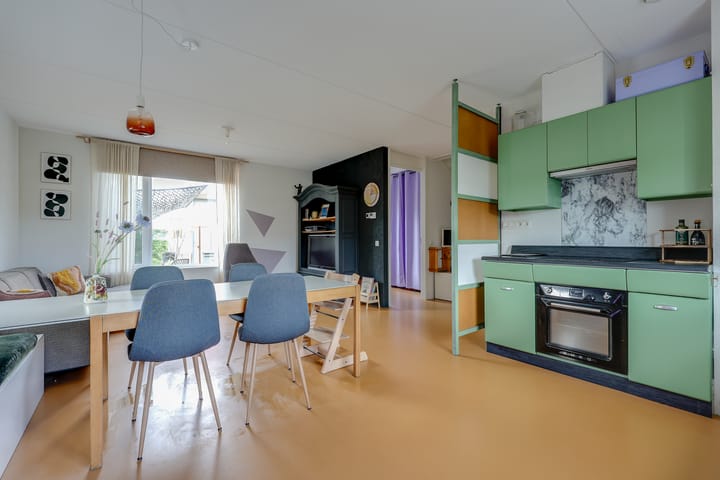 Foto 9 van Robert Stirlingstraat 15