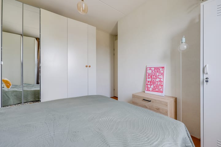 Foto 22 van Robert Stirlingstraat 15