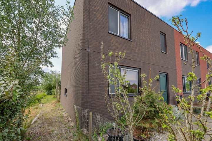 Foto 30 van Robert Stirlingstraat 15