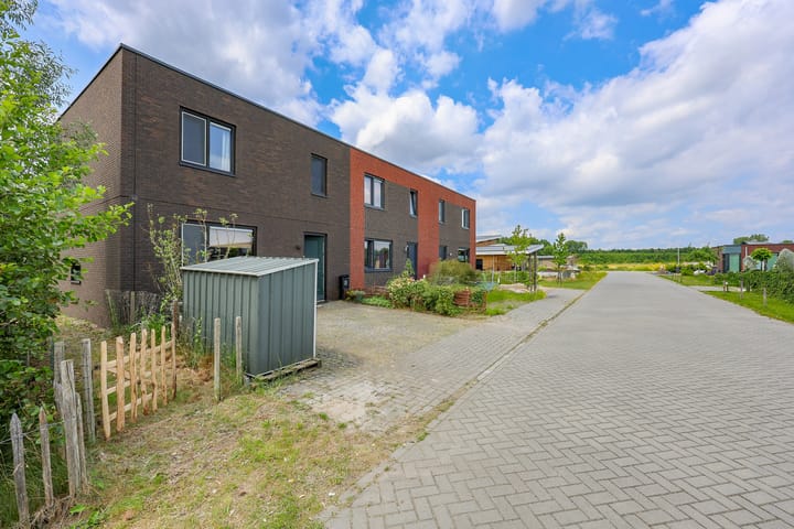 Foto 39 van Robert Stirlingstraat 15