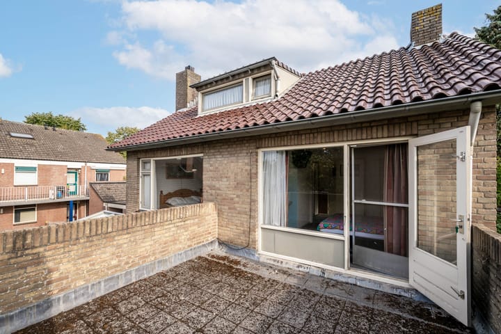 Photo 17 of Schoolstraat 4