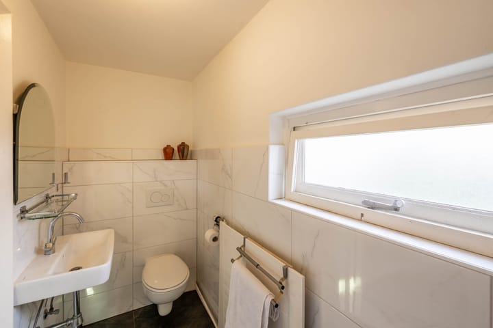 Photo 21 of Schoolstraat 4