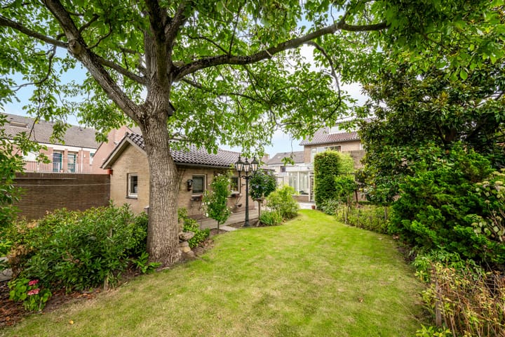 Photo 29 of Schoolstraat 4