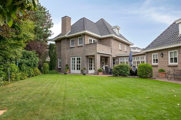 Foto 53 van Jasmijn 16