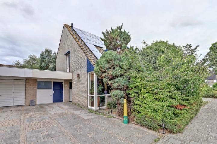 Foto 38 van Rosenburglaan 275