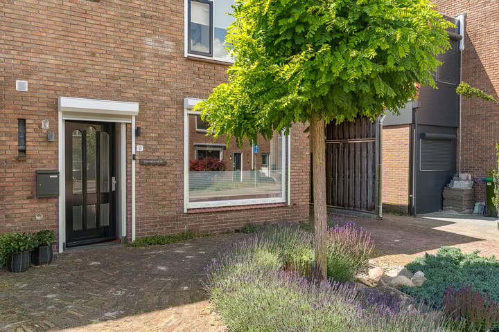 Foto 5 van Herbert van Puttenweg 11