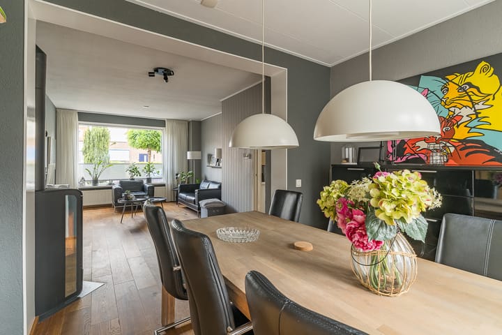 Foto 12 van Herbert van Puttenweg 11