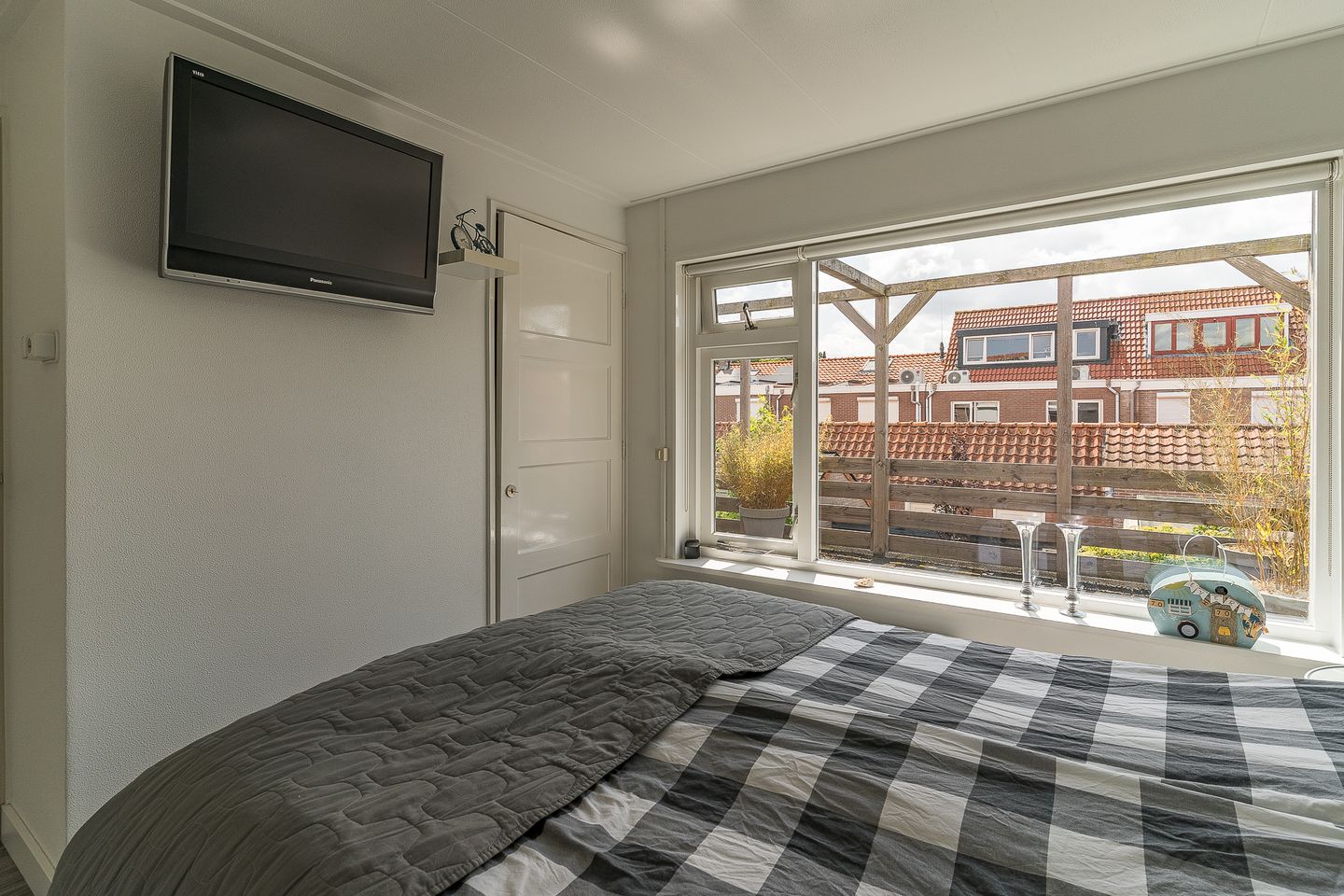 Photo 20 of Herbert van Puttenweg 11