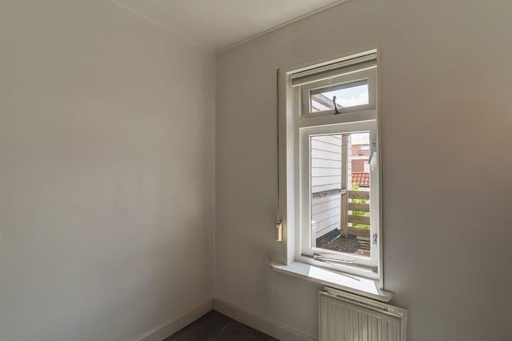 Foto 23 van Herbert van Puttenweg 11