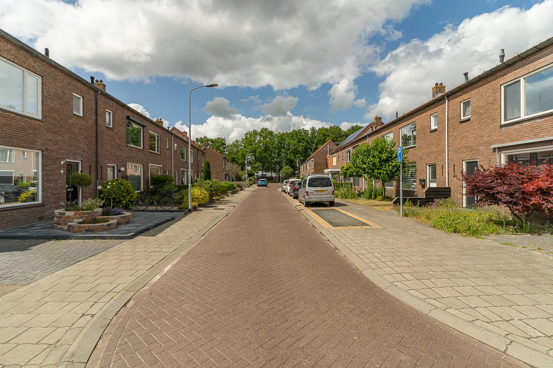 Photo 38 of Herbert van Puttenweg 11