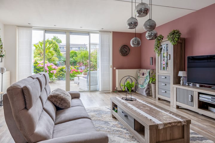 Foto 10 van Hazerswoudestraat 111