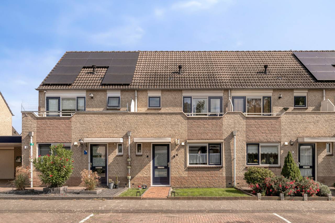 Photo 1 of Donkerbos 6