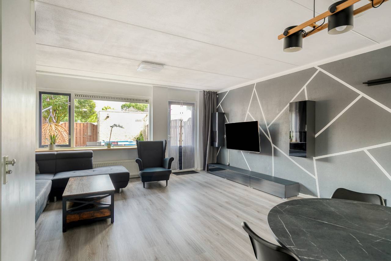 Photo 10 of Donkerbos 6