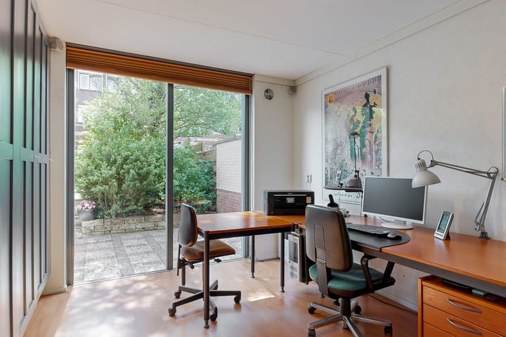 Photo 33 of Uniceflaan 30