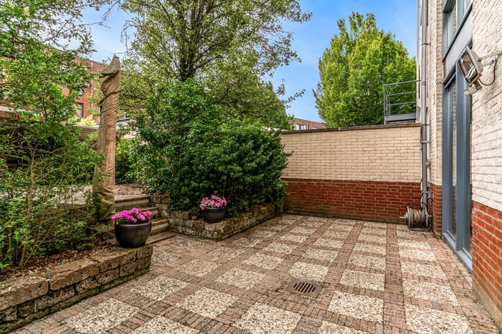 Photo 37 of Uniceflaan 30