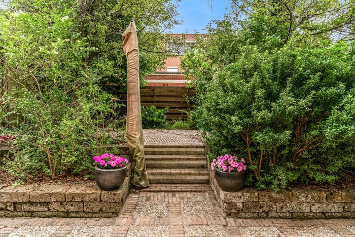 Photo 38 of Uniceflaan 30