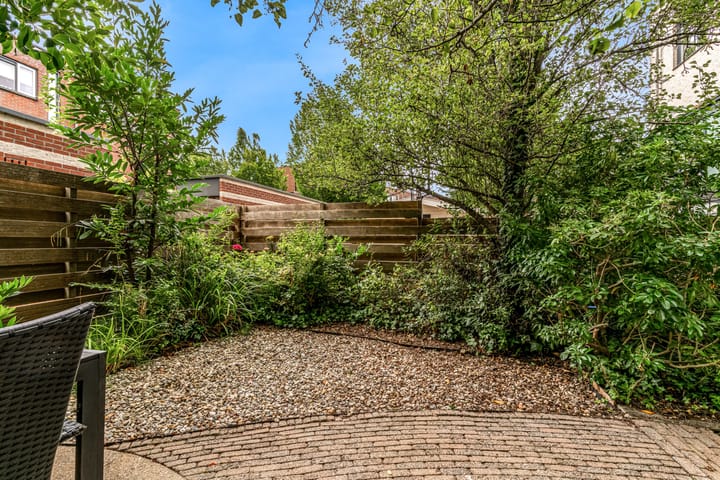 Photo 42 of Uniceflaan 30