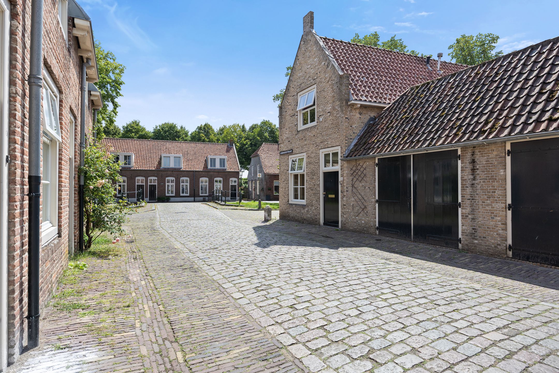 Foto 33 van Lombardstraat 1