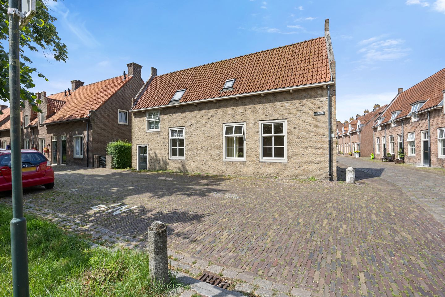 Foto 34 van Lombardstraat 1