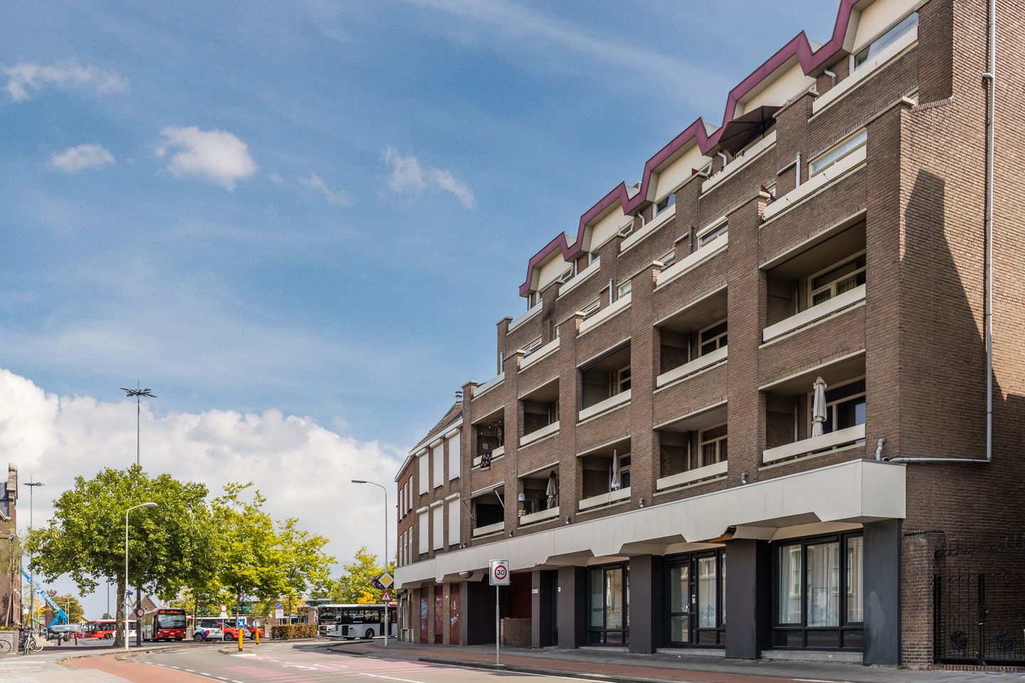 Photo 10 of Stationsstraat 66